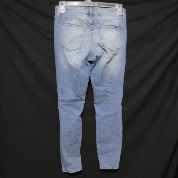 GAP DENIM | 30 regular | Medium Destroy | Faded Blue Distressed Denim - Picture 2 of 16